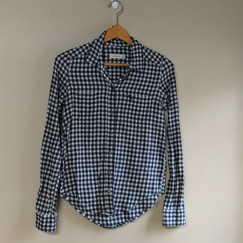 A&F gingham button down shirt
